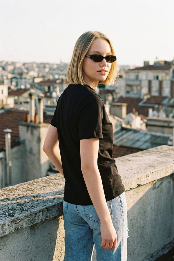 Kadın Kısa Kollu Basic Siyah T-Shirt