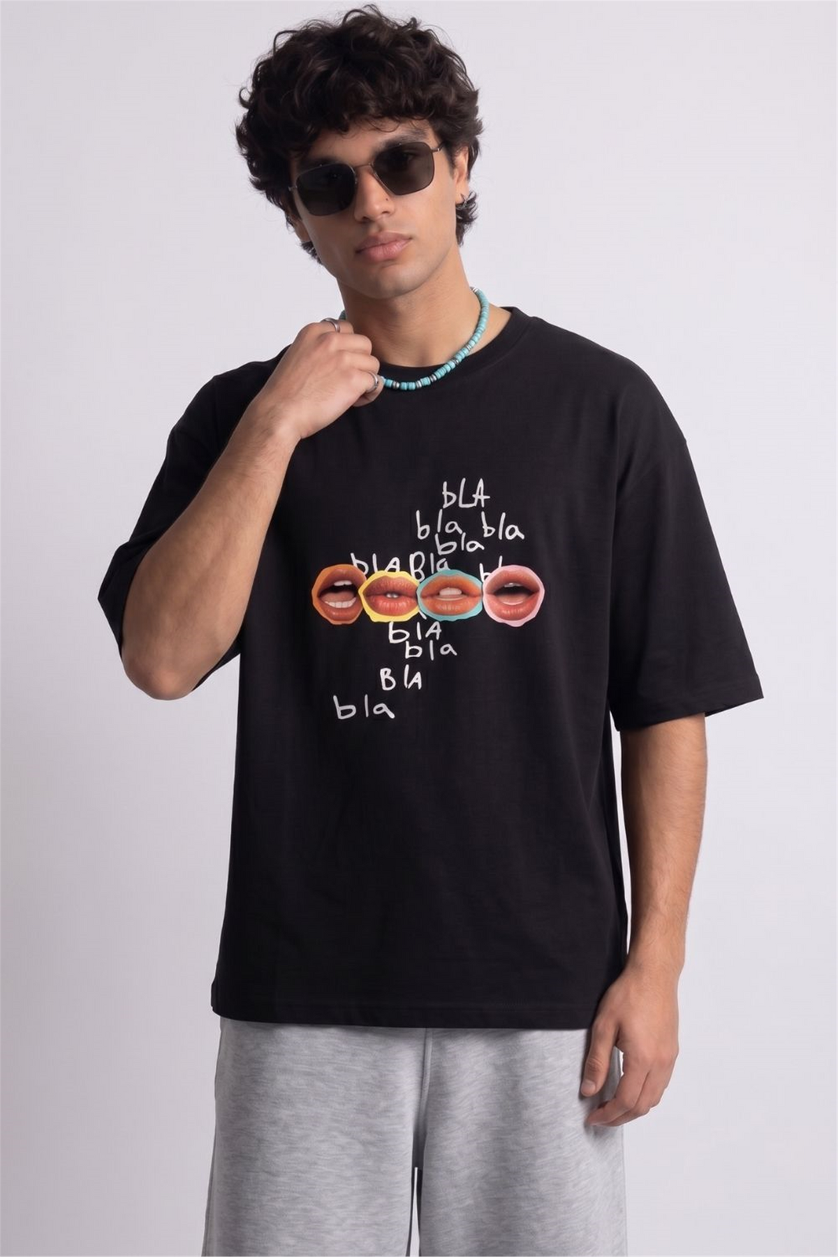 Erkek Bla Bla Oversize Siyah T-Shirt