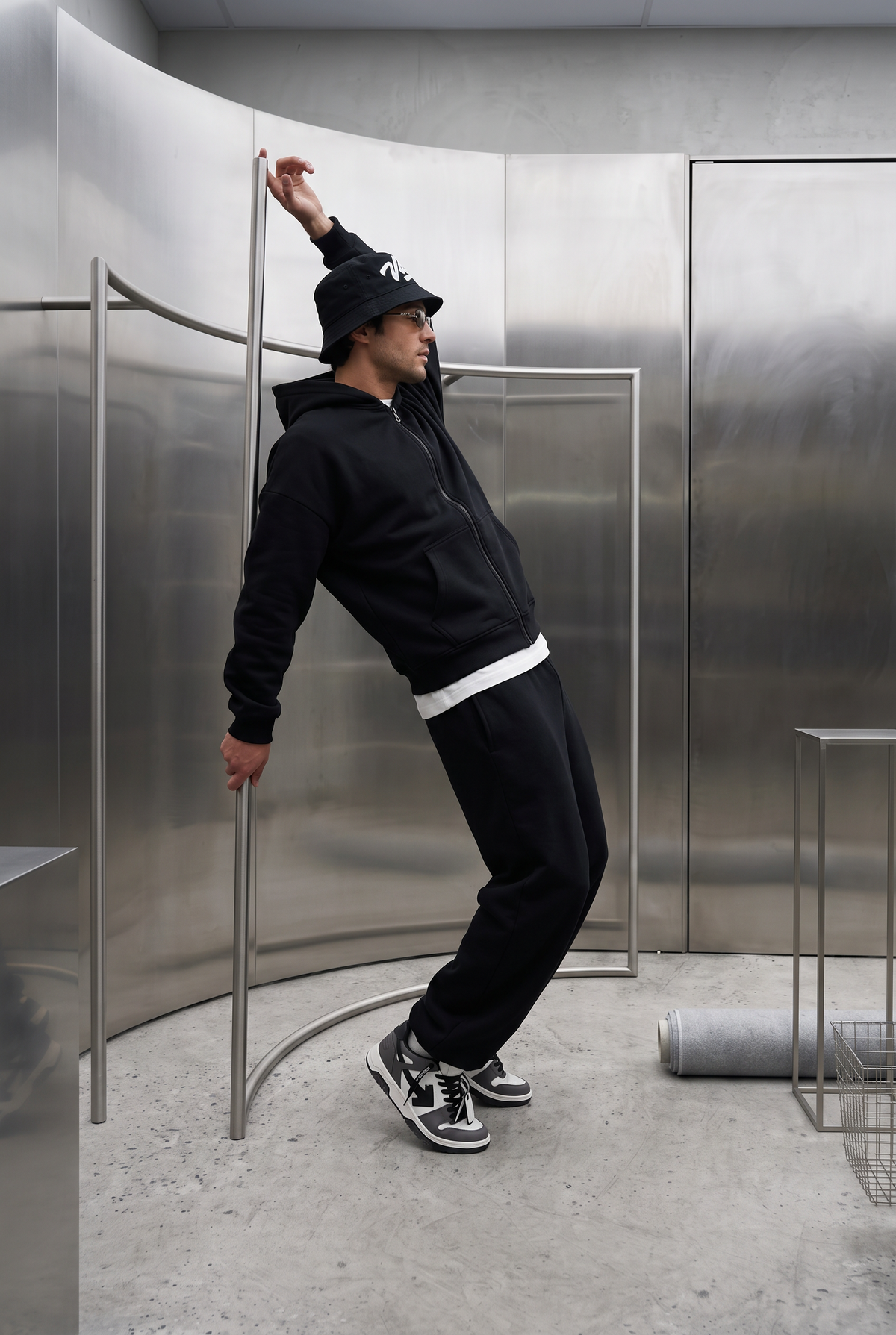 Erkek Chill Oversize Siyah Zip Sweatshirt