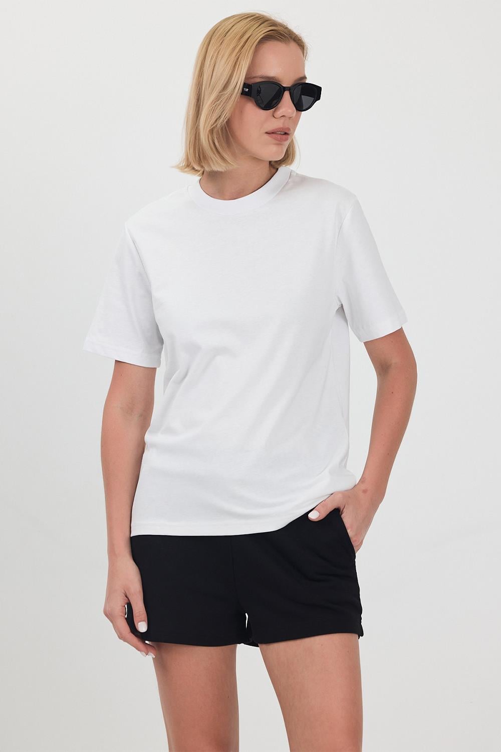 Kadın Basic Beyaz T-Shirt