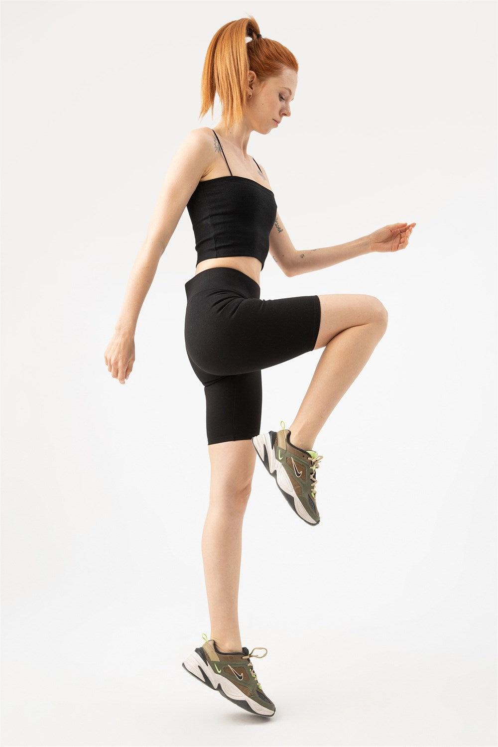 Kadın Siyah Fitilli İp Askılı Crop Top