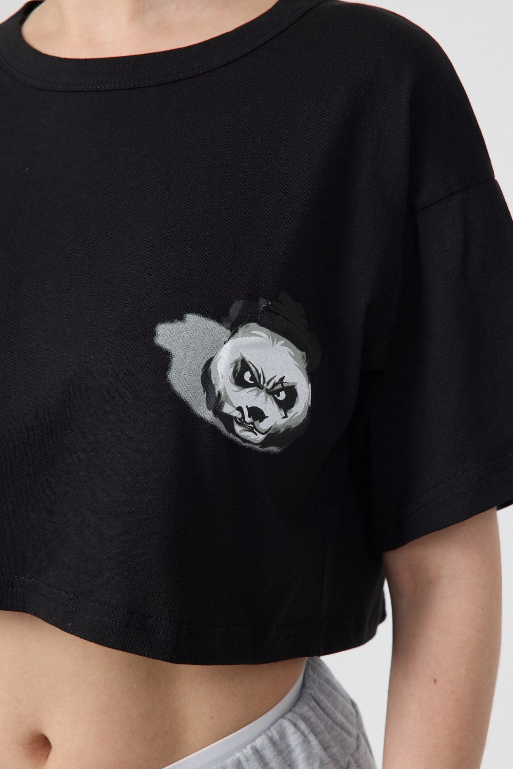 Kadın Kısa Shadow Panda Siyah T-Shirt