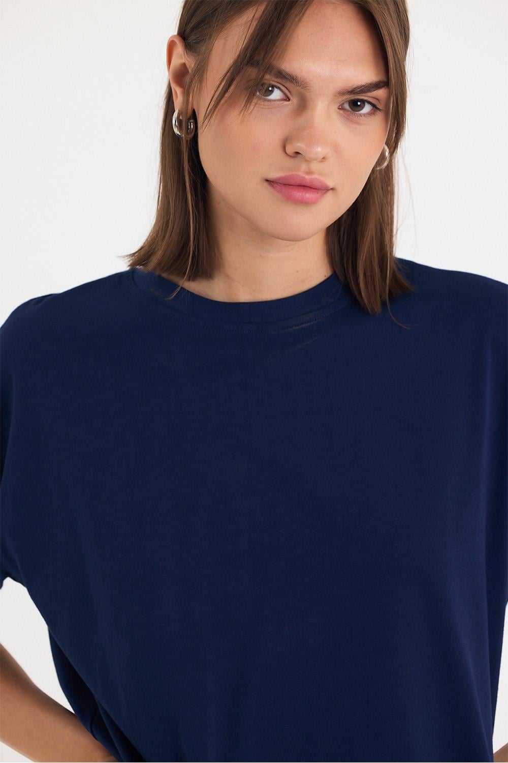 Kadın Timeless Oversize Lacivert T-Shirt