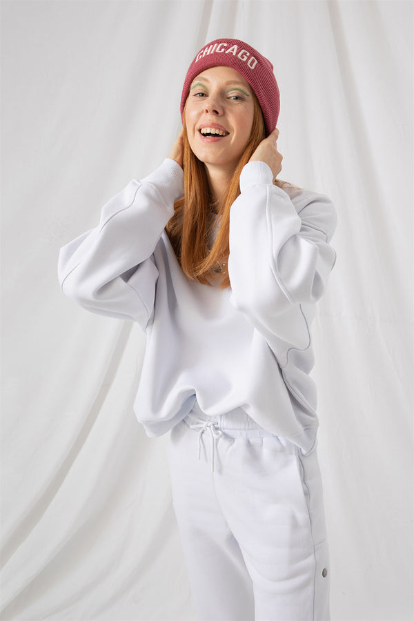 Kadın Vibe Oversize Beyaz Sweatshirt